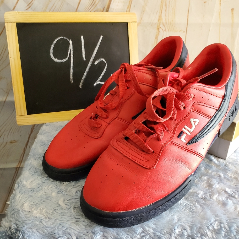 Fila Red, Blue & White Shoes Size 9 1/2